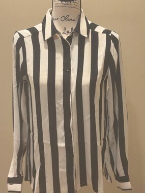 Knot Sisters NWT Striped Button Down Shirt XS Black White Classic Chic Blouse